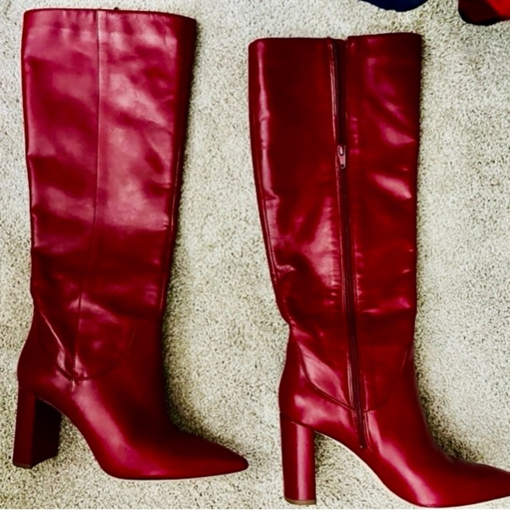 Elegant Red Knee-High Women's Boots